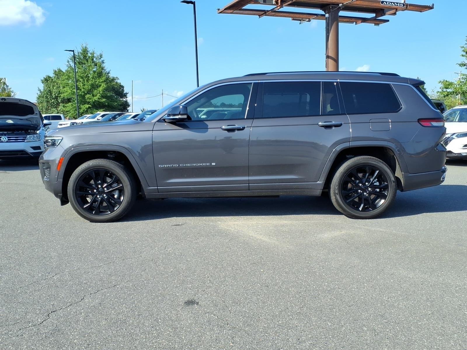 Used 2023 Baltic Gray Metallic Clearcoat Jeep Overland image 3
