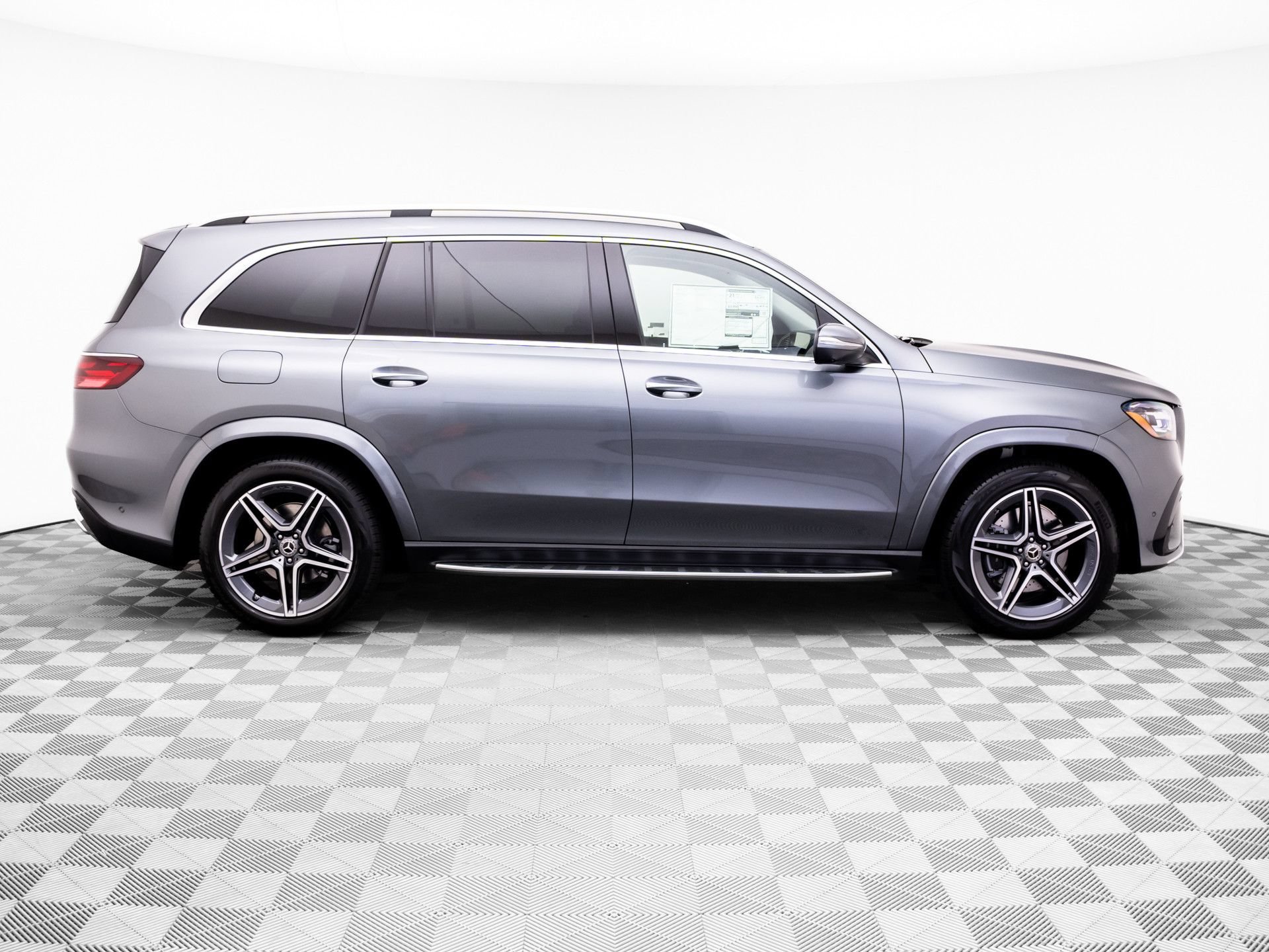 New 2026 Selenite Grey Metallic Mercedes-Benz GLS 450 image 48