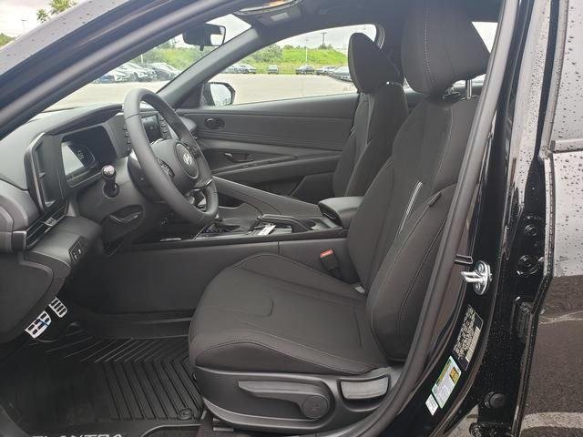 New 2026 Black Hyundai SEL Sport image 10