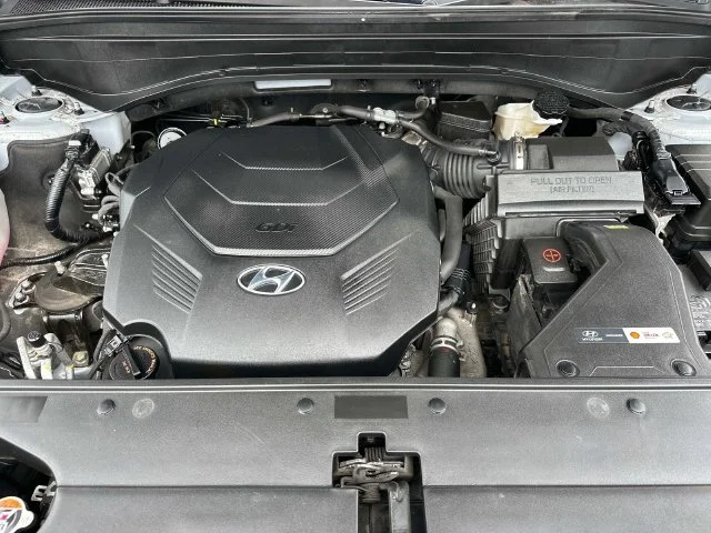 Used 2023 Silver Hyundai SEL image 12