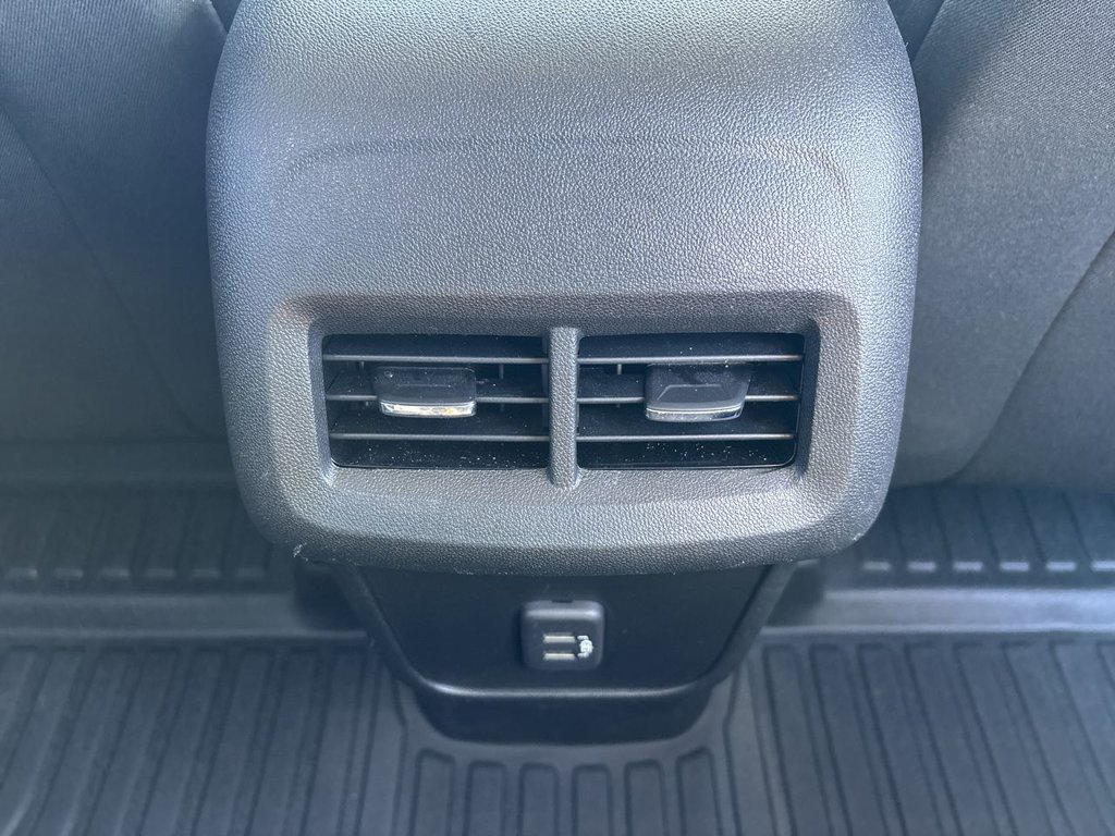 2022 Chevrolet Equinox LT - Photo 25