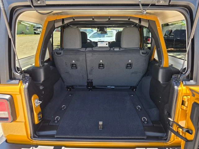 New 2026 Goldilocks Exterior Paint Jeep Sport S image 18