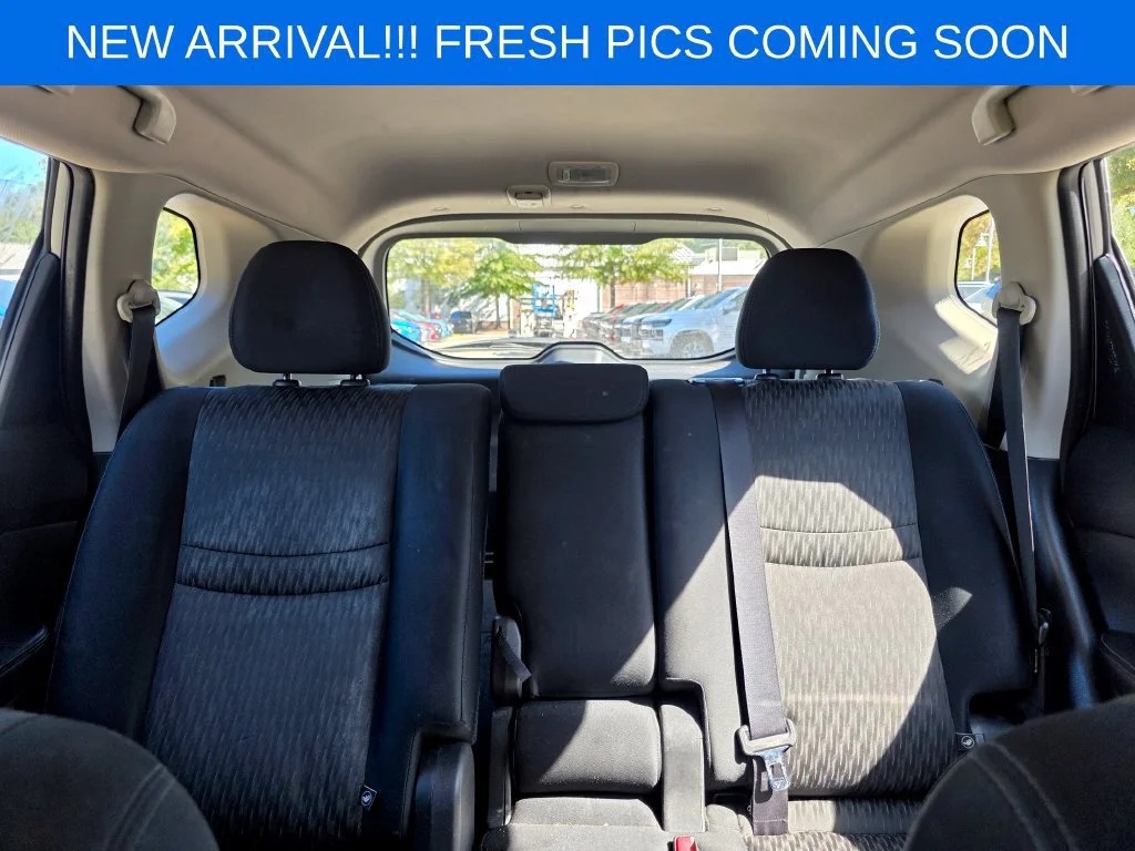Used 2017 Gray Nissan S image 12