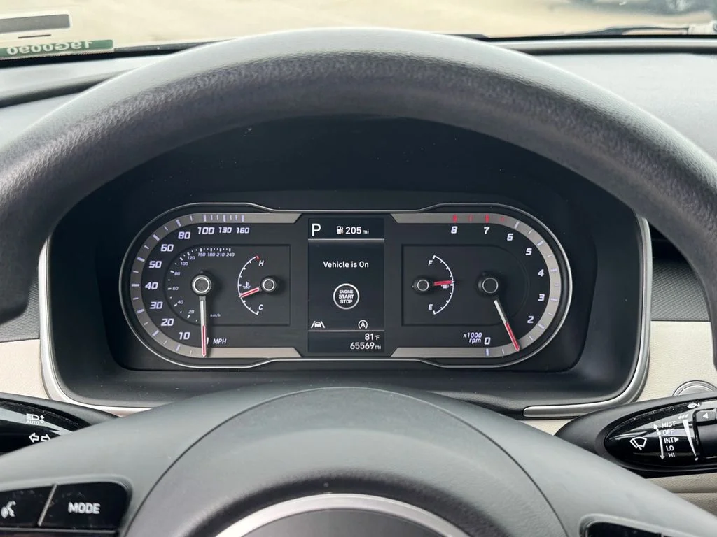 Used 2024 Gray Hyundai SEL image 19