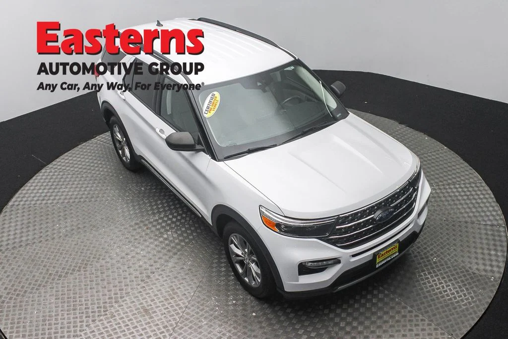 Used 2022 White Ford XLT image 3