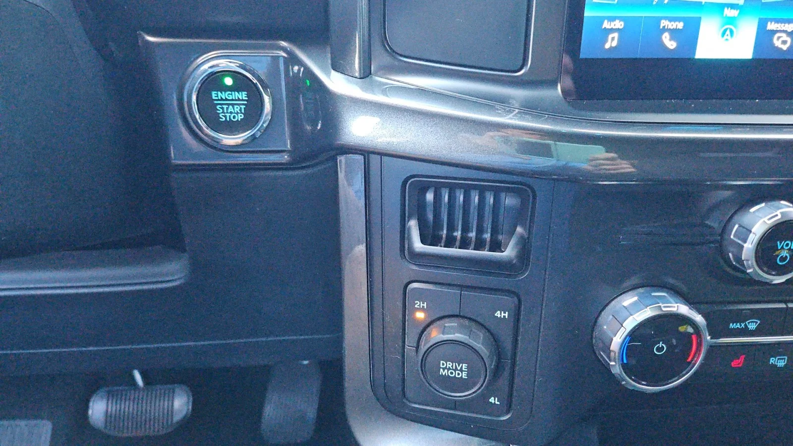 Used 2023 White Ford XLT image 23