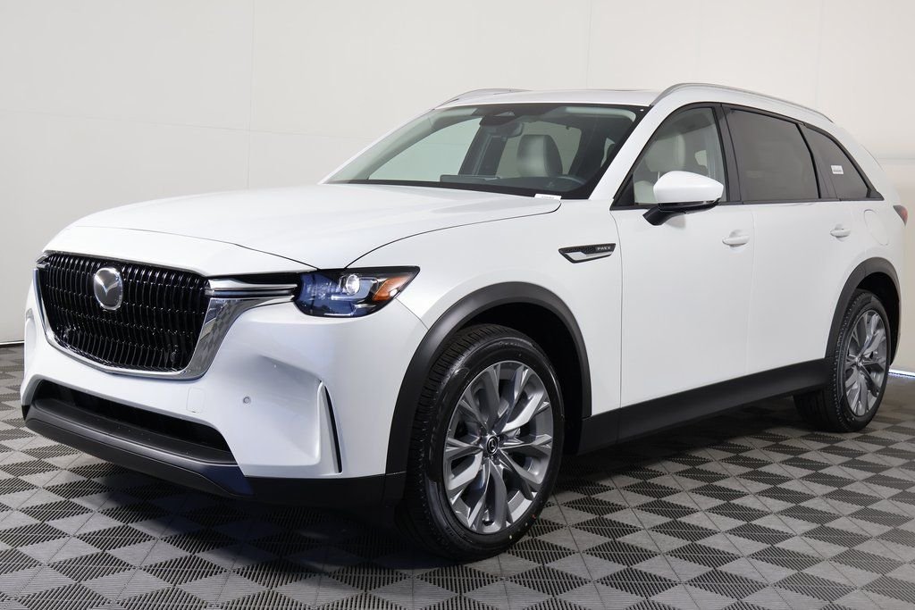 2026 Mazda CX-90 PHEV Preferred Package's photo