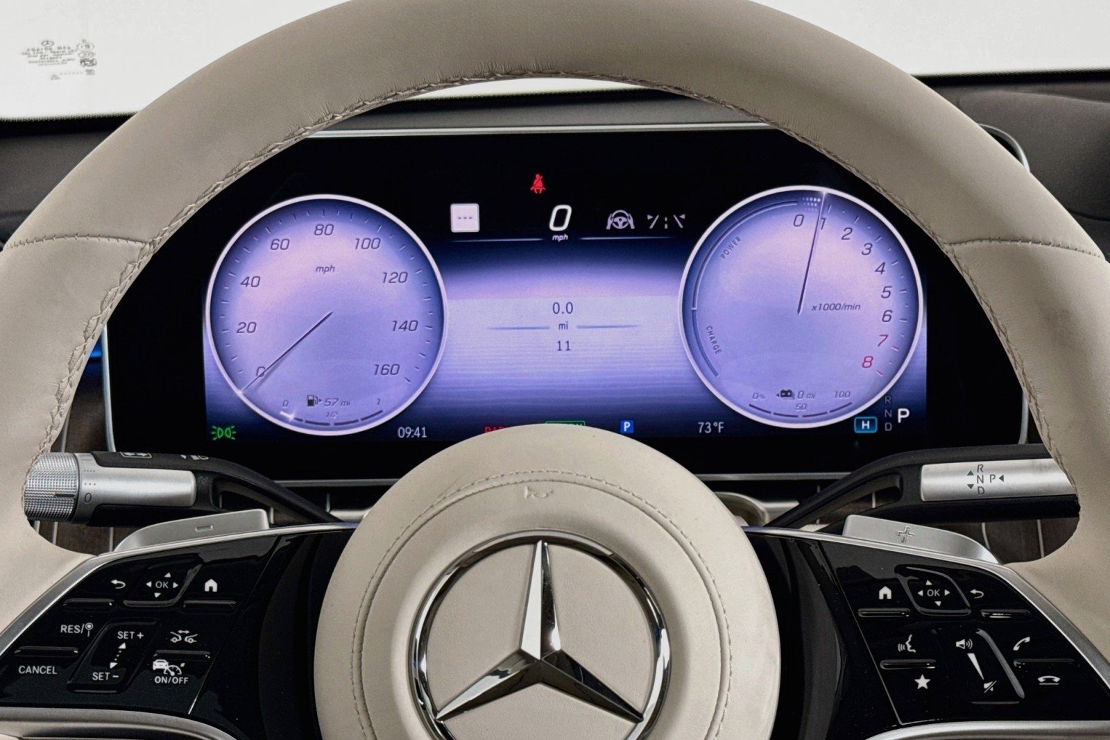 New 2026 MANUFAKTUR Moonlight White Metal Mercedes-Benz S 580e 4MATIC® Sedan image 19