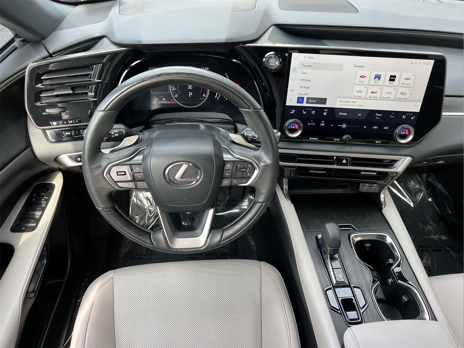 2023 Lexus RX 350 - Photo 24