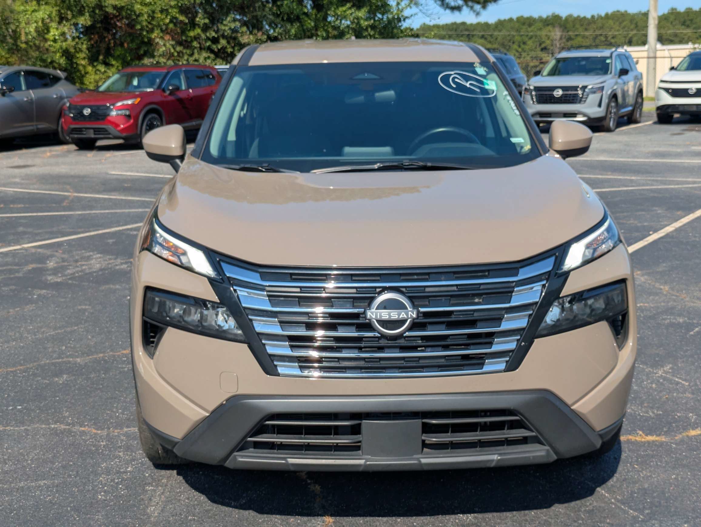 Used 2025  Nissan SV image 8