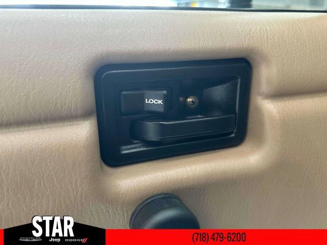 Used 1997 Green Jeep SE image 18