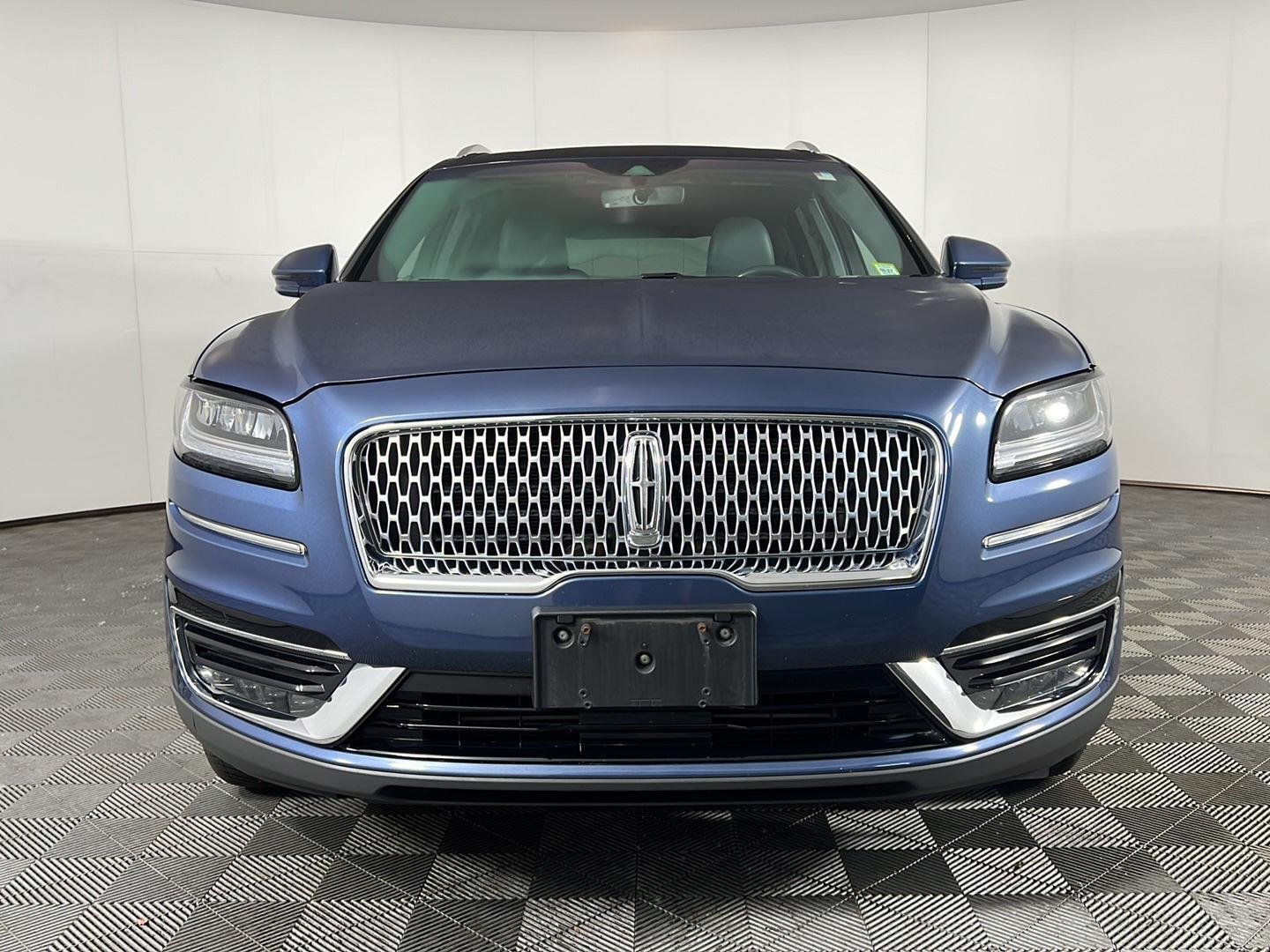 Used 2019 Blue Diamond Lincoln Reserve image 13