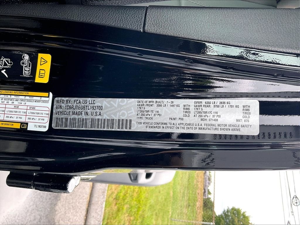 New 2026 Black Clearcoat Jeep Mojave image 16