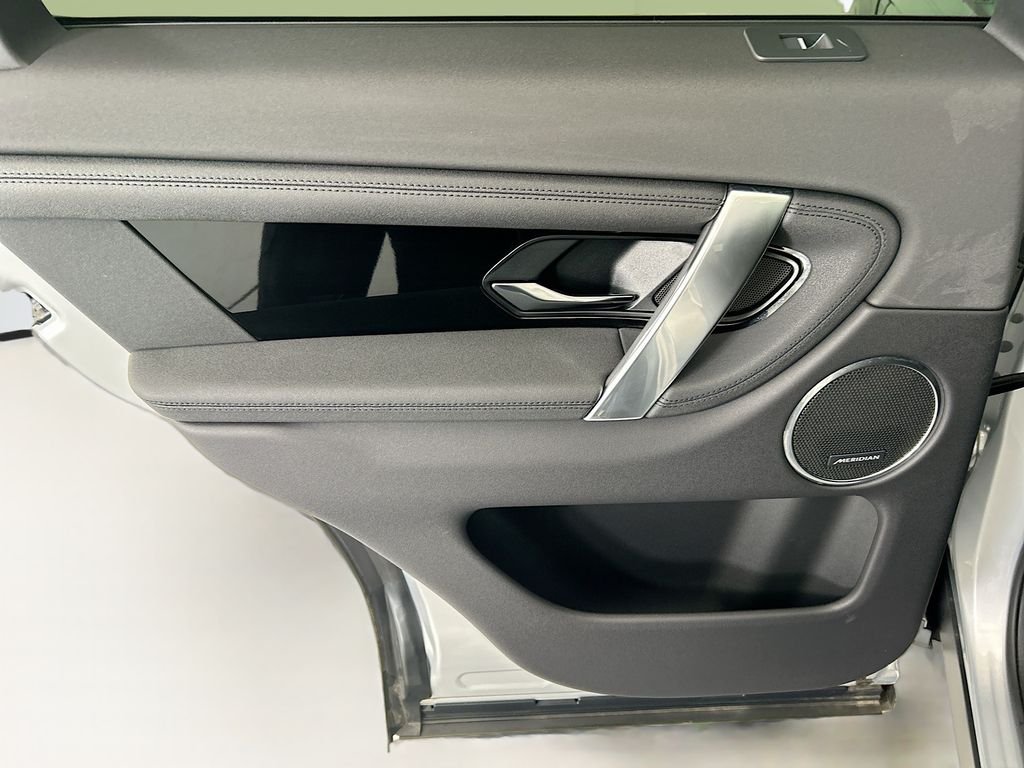 2025 Land Rover Discovery Sport S - Photo 24