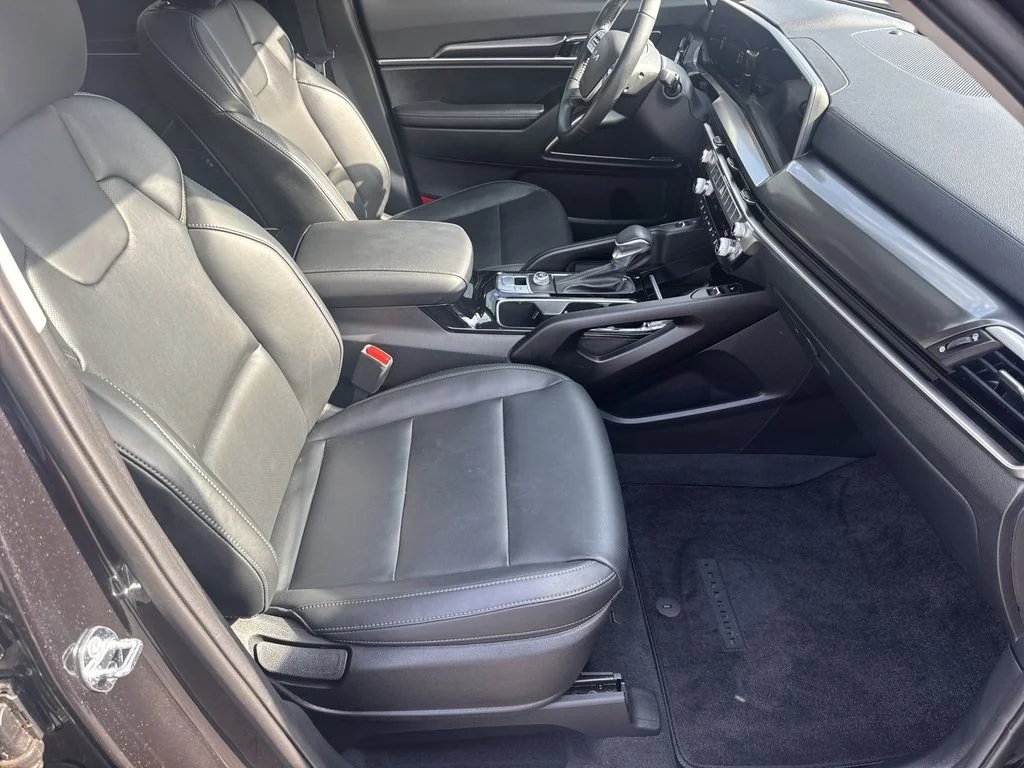 Used 2025 Gray Kia S image 13
