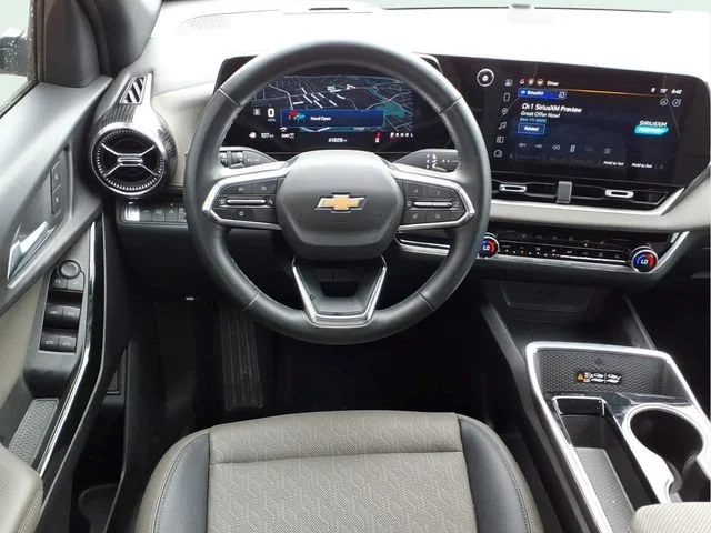 Used 2025 Sterling Gray Metallic Chevrolet LT image 19