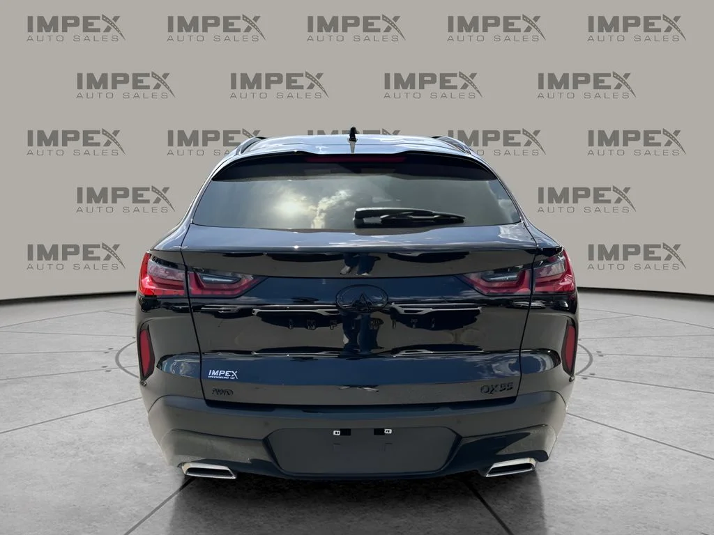 Used 2023 Black INFINITI LUXE image 4