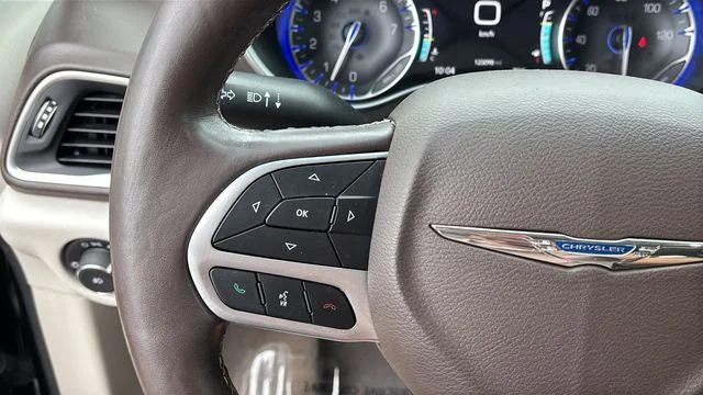 Used 2017 Gray Chrysler Touring L Plus image 22