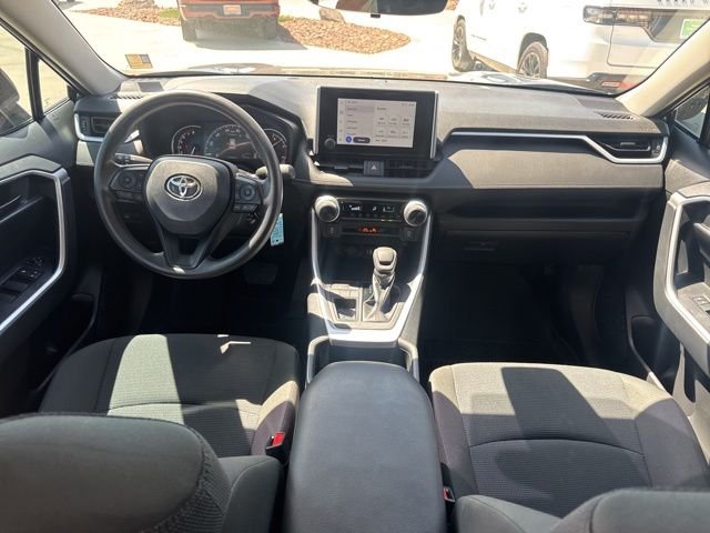 2024 Toyota RAV4 LE - Photo 12