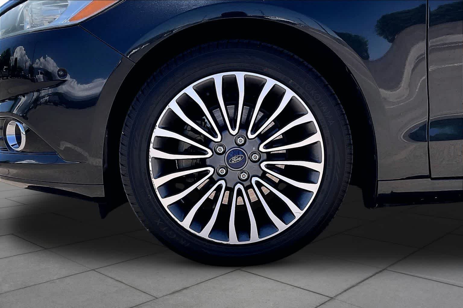 Used 2015 Tuxedo Black Ford Titanium image 11