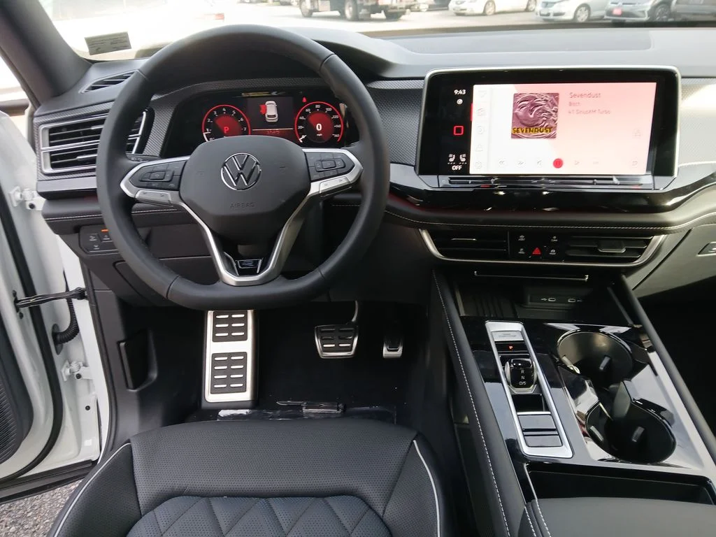 2026 Volkswagen Atlas Cross Sport SEL Premium R-LINE - Photo 13