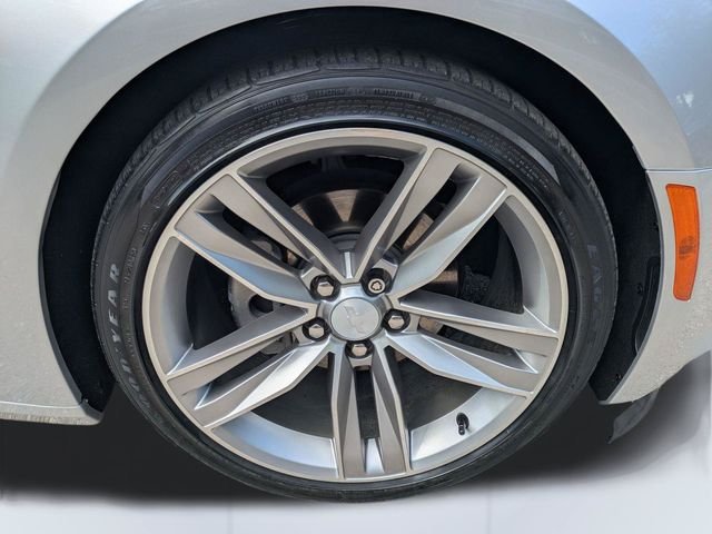 Used 2018 Silver Chevrolet 1LT image 11
