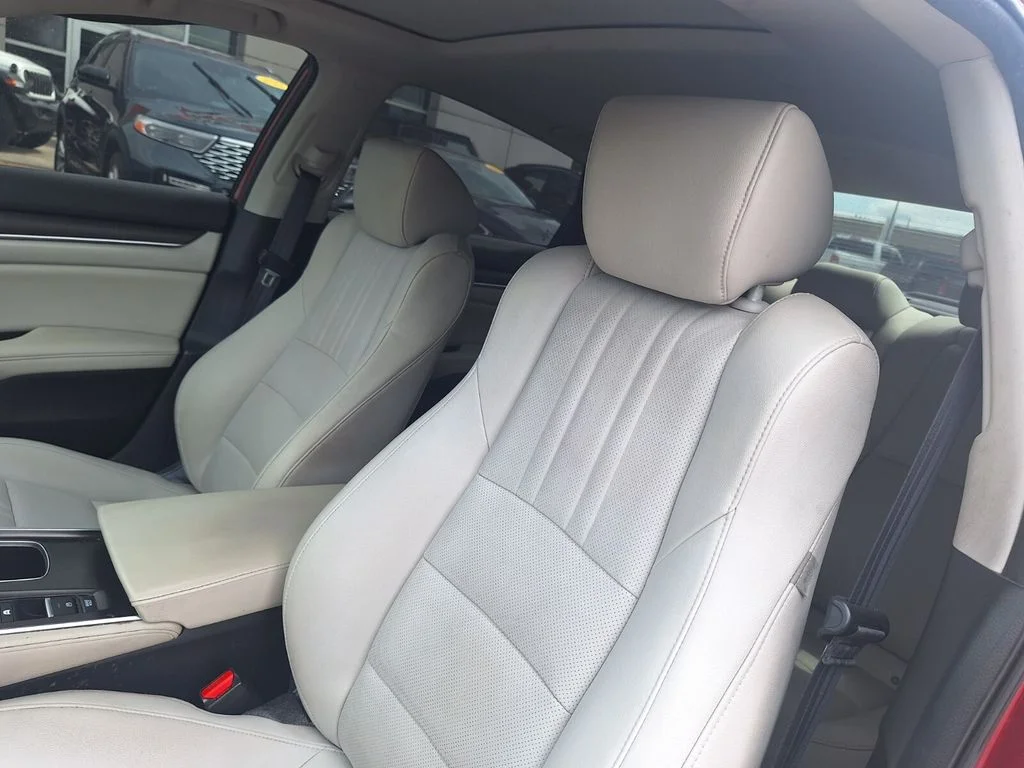 Used 2022  Honda EX-L image 11