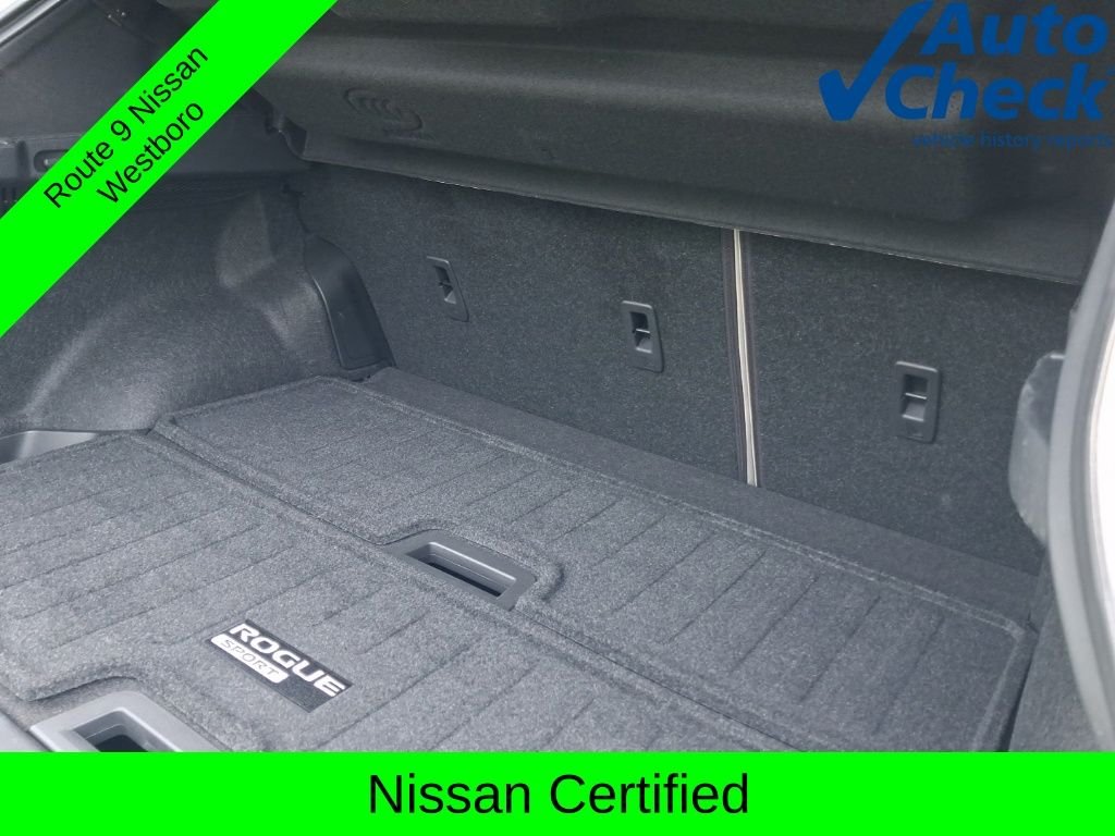Used 2020 White Nissan SV image 11