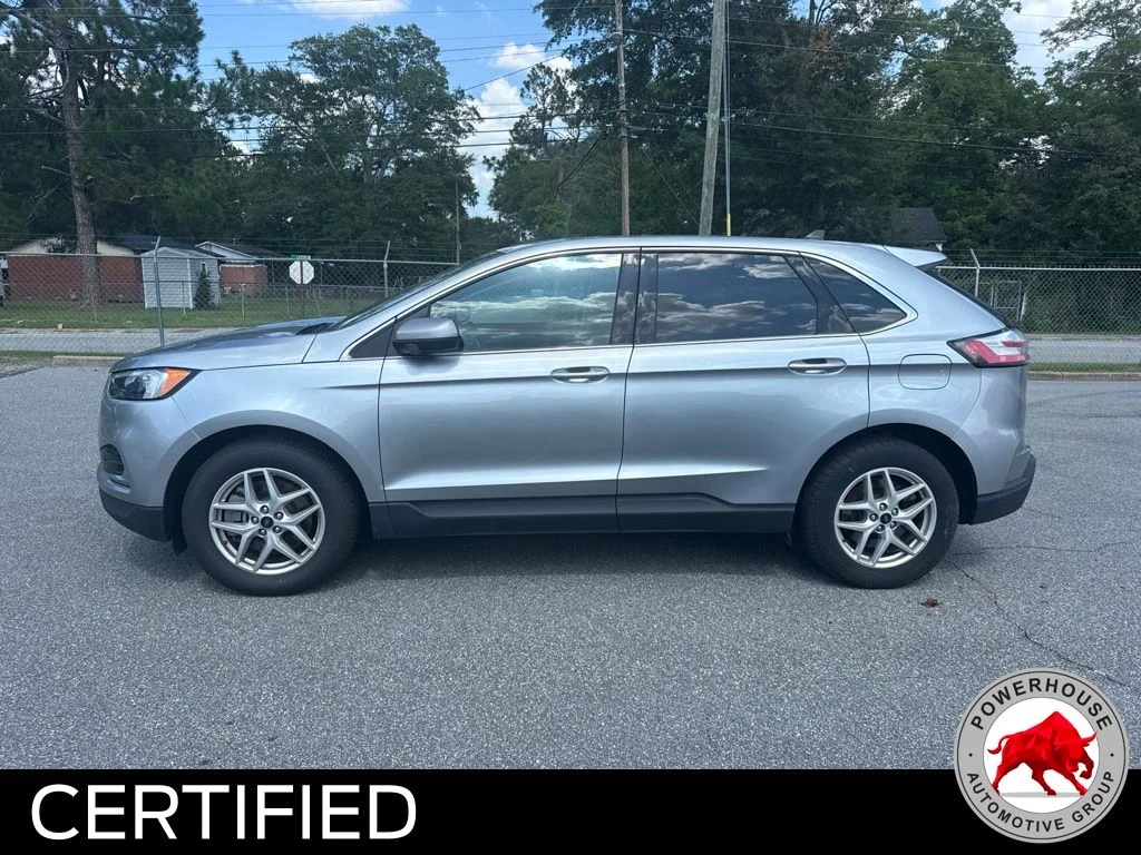 Used 2024 Silver Ford SEL image 3