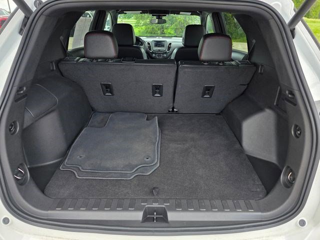Used 2023 Summit White Chevrolet RS image 9