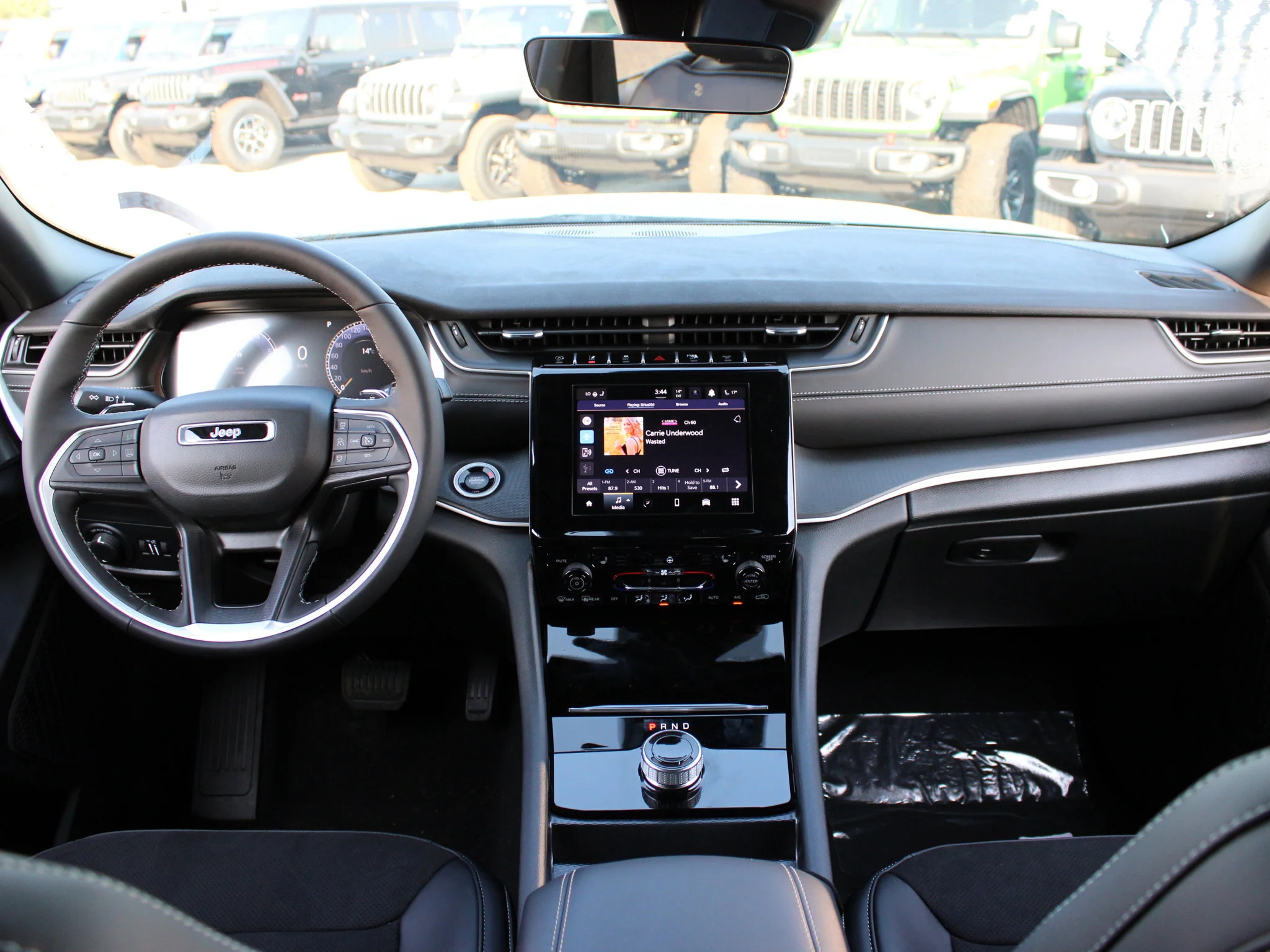 New 2025 Grey Jeep Altitude* 4x4, Sunroof, Trailer Tow Pkg, Heated Leather image 13