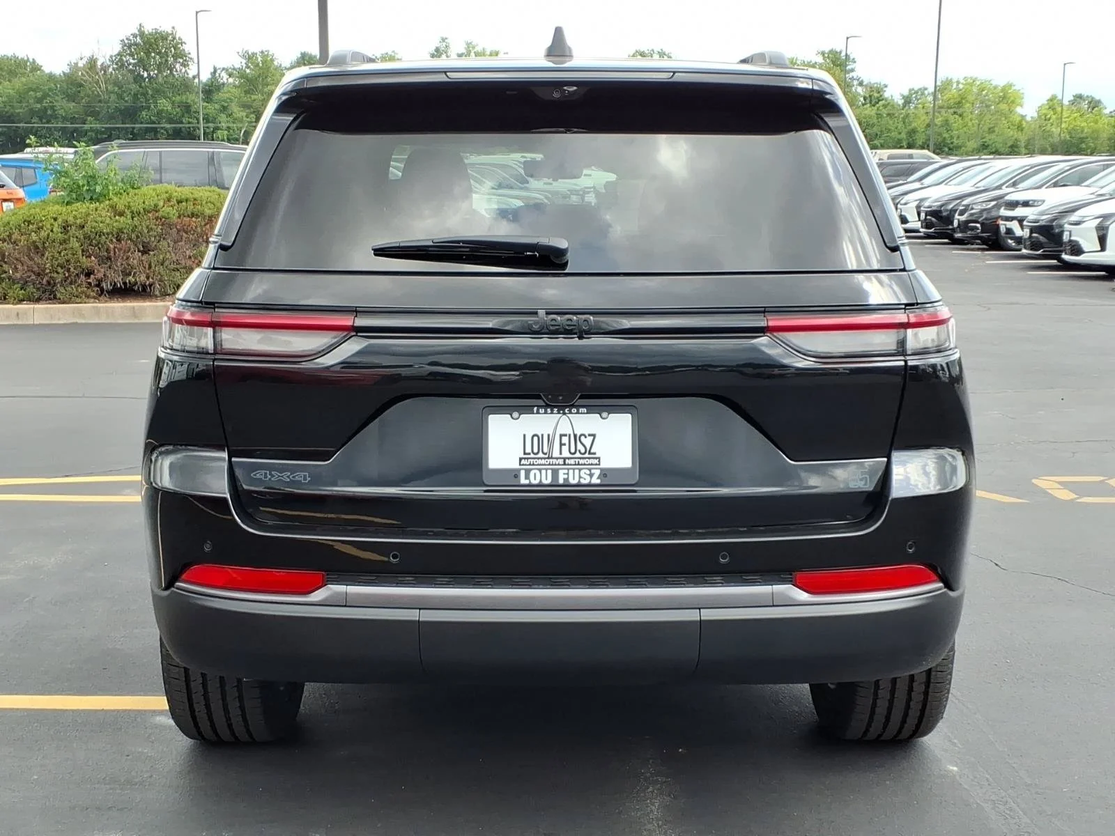 New 2026 Diamond Black Crystal Pearlcoat Jeep 85th Anniversary Edition image 20