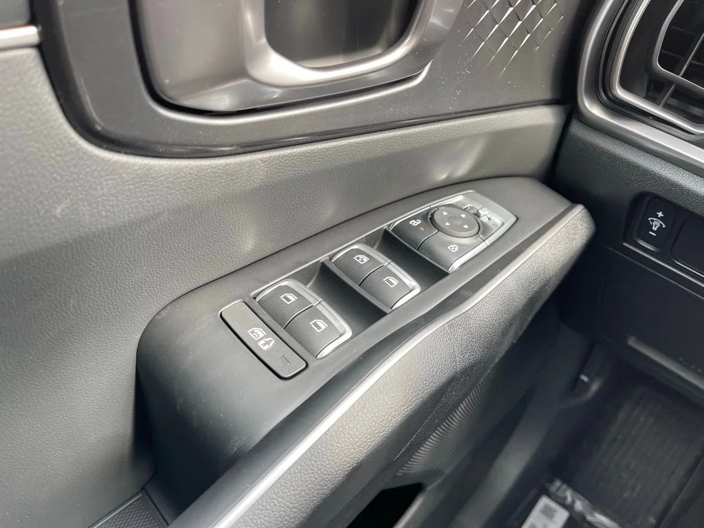 New 2026 White Kia LX image 22