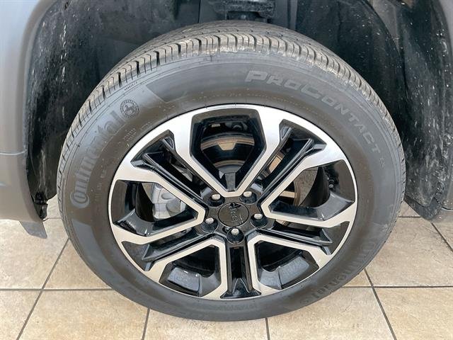 Certified Used 2022 Black Jeep Limited 4x4 image 31