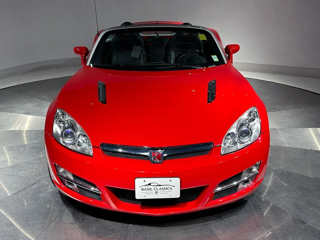Used 2007 Red Saturn Base image 17