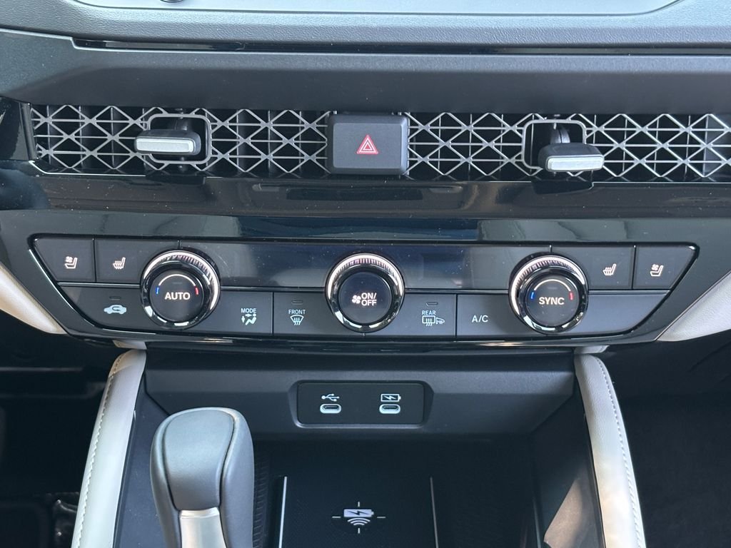 New 2026 Platinum White Pearl Honda Touring image 18