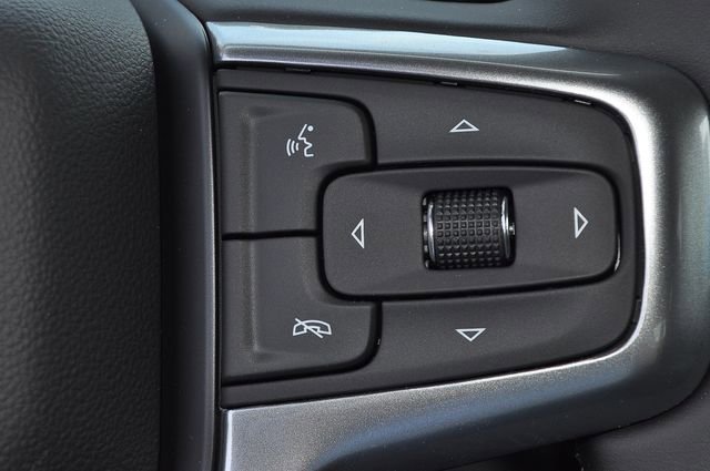 New 2026 Sterling Gray Metallic Chevrolet LT (2FL) image 18
