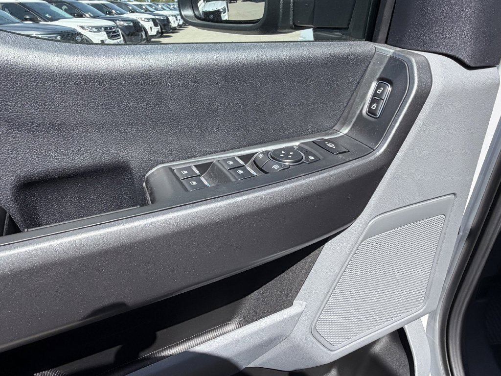 New 2026 Oxford White Ford F-250® XLT image 21