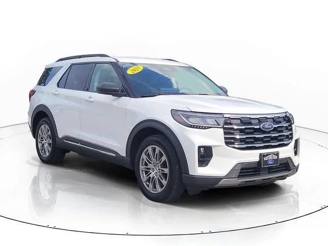 Used 2025 White Ford Active image 3
