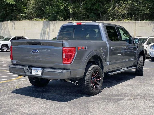 Used 2022 Gray Ford XLT image 3