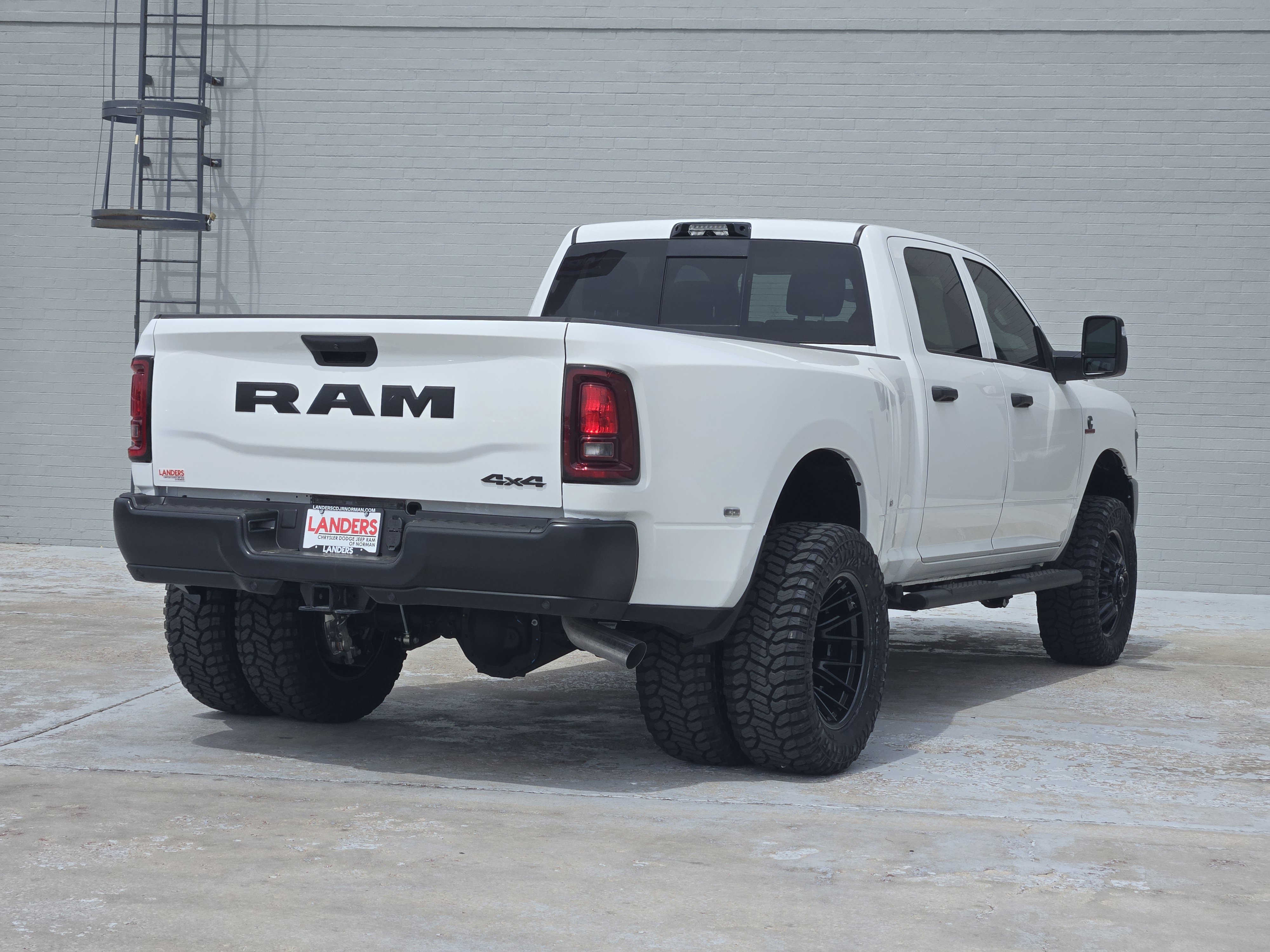 New 2026 Bright White Clear-Coat Exterior Paint RAM Tradesman image 4