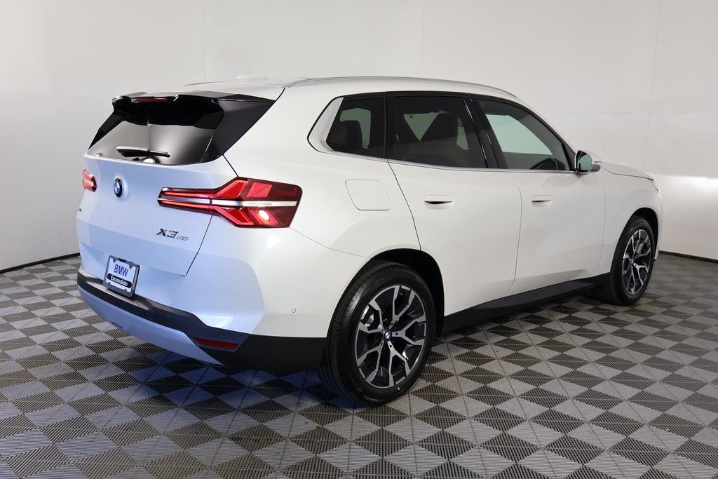 Used 2026 White Metallic BMW 30 xDrive image 2