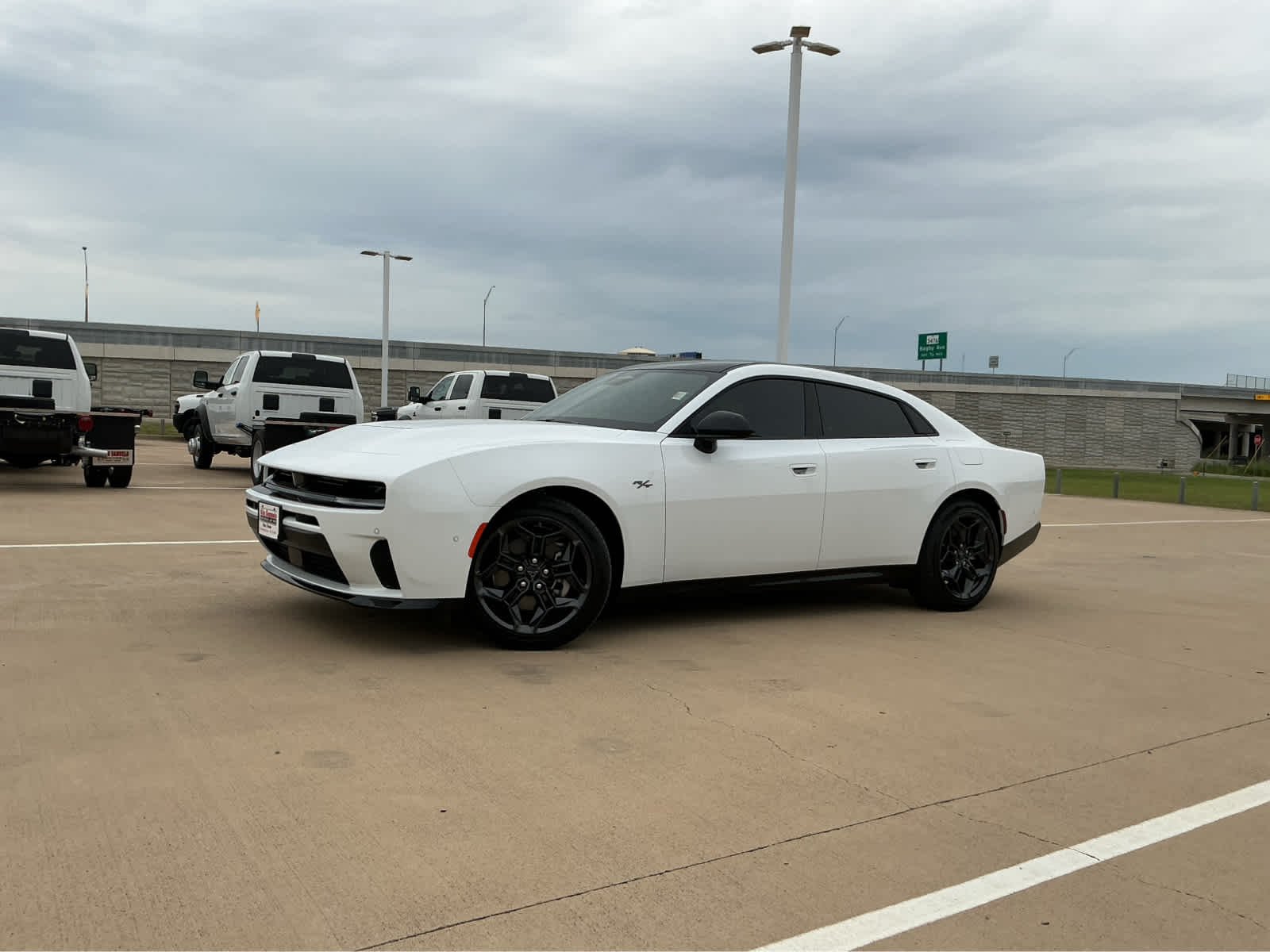 New 2026 White Knuckle Exterior Paint Dodge R/T image 2