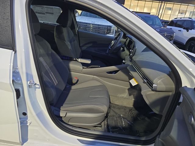 New 2026 White Hyundai SEL Sport image 23