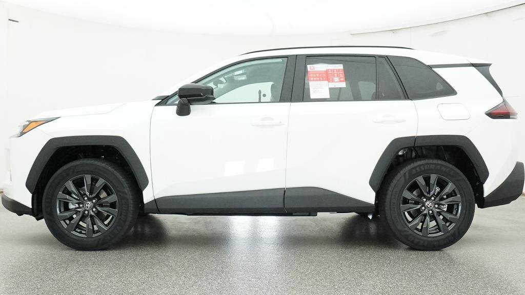 New 2026 Ice Cap Toyota XLE Premium image 46