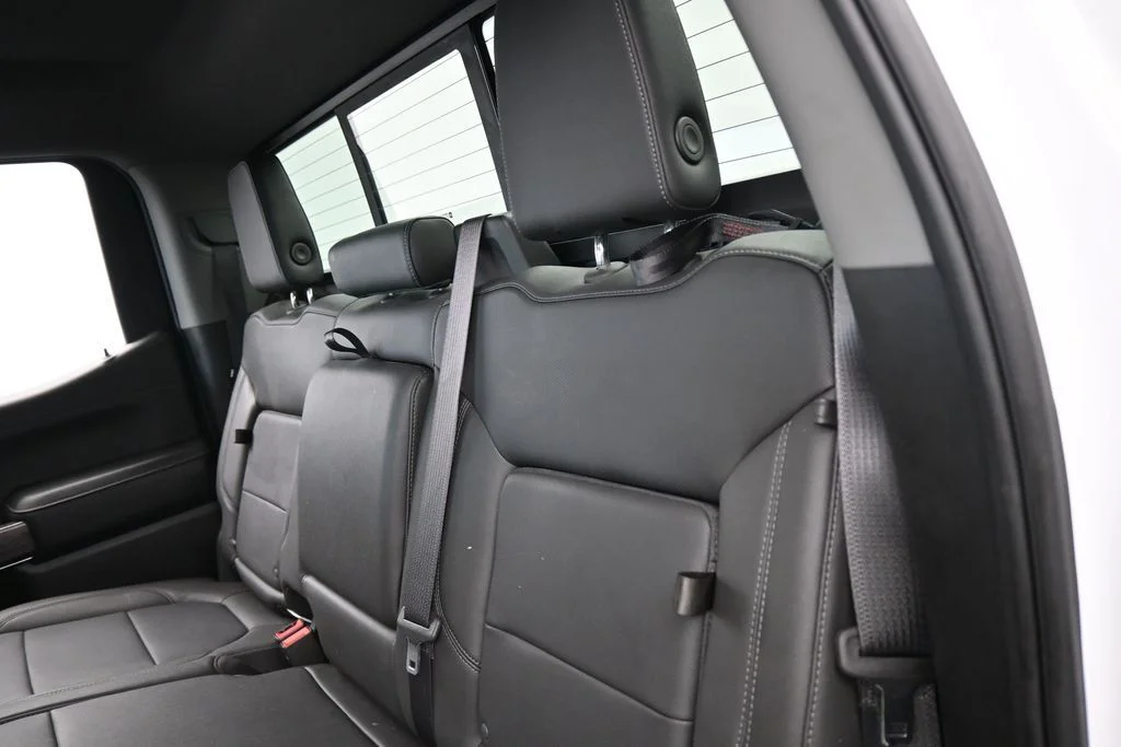 Used 2022 Iridescent Pearl Tricoat Chevrolet LTZ image 35