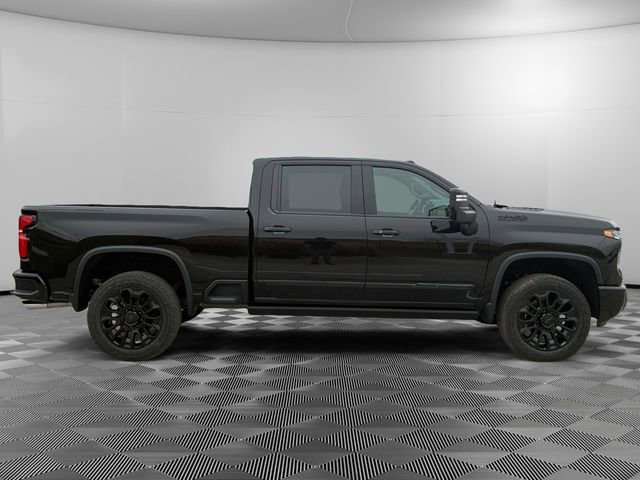 New 2026 Black Chevrolet High Country image 2