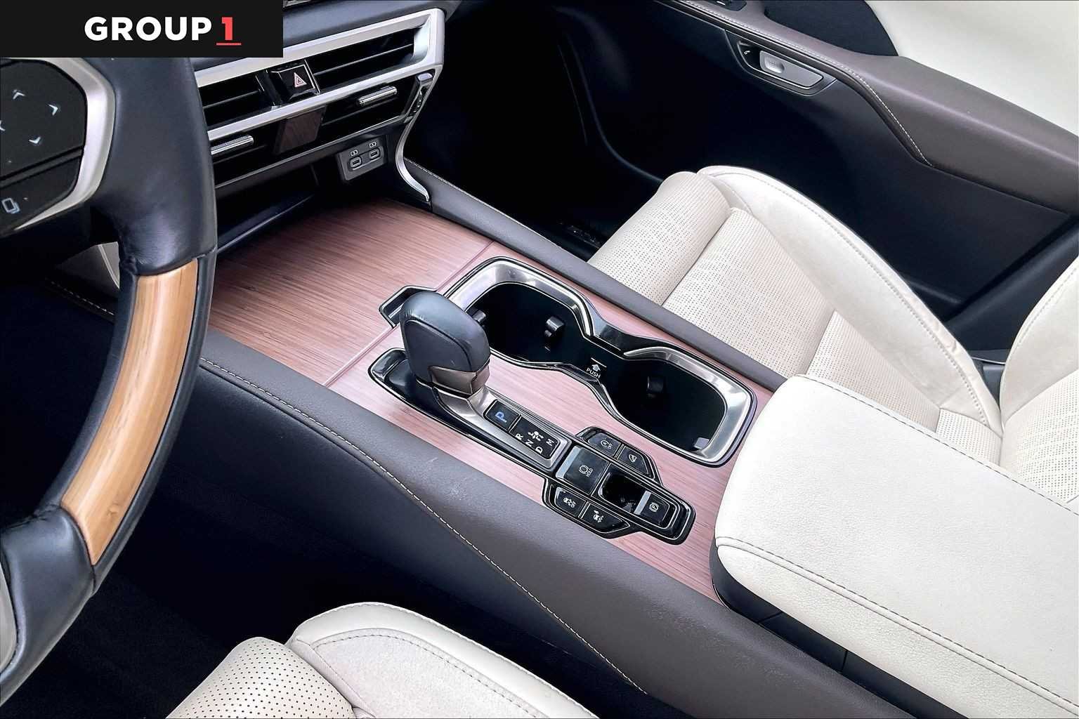 Certified Used 2023 CAVIAR Lexus Luxury image 14