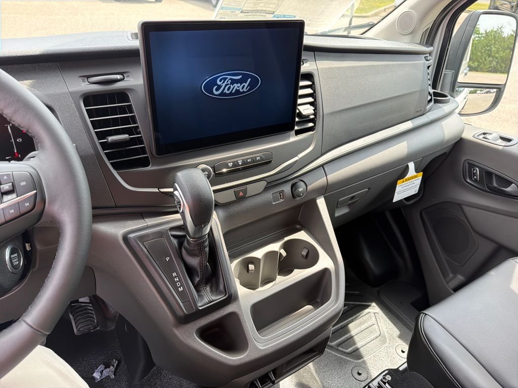New 2026 Oxford White Ford Cargo Van image 28