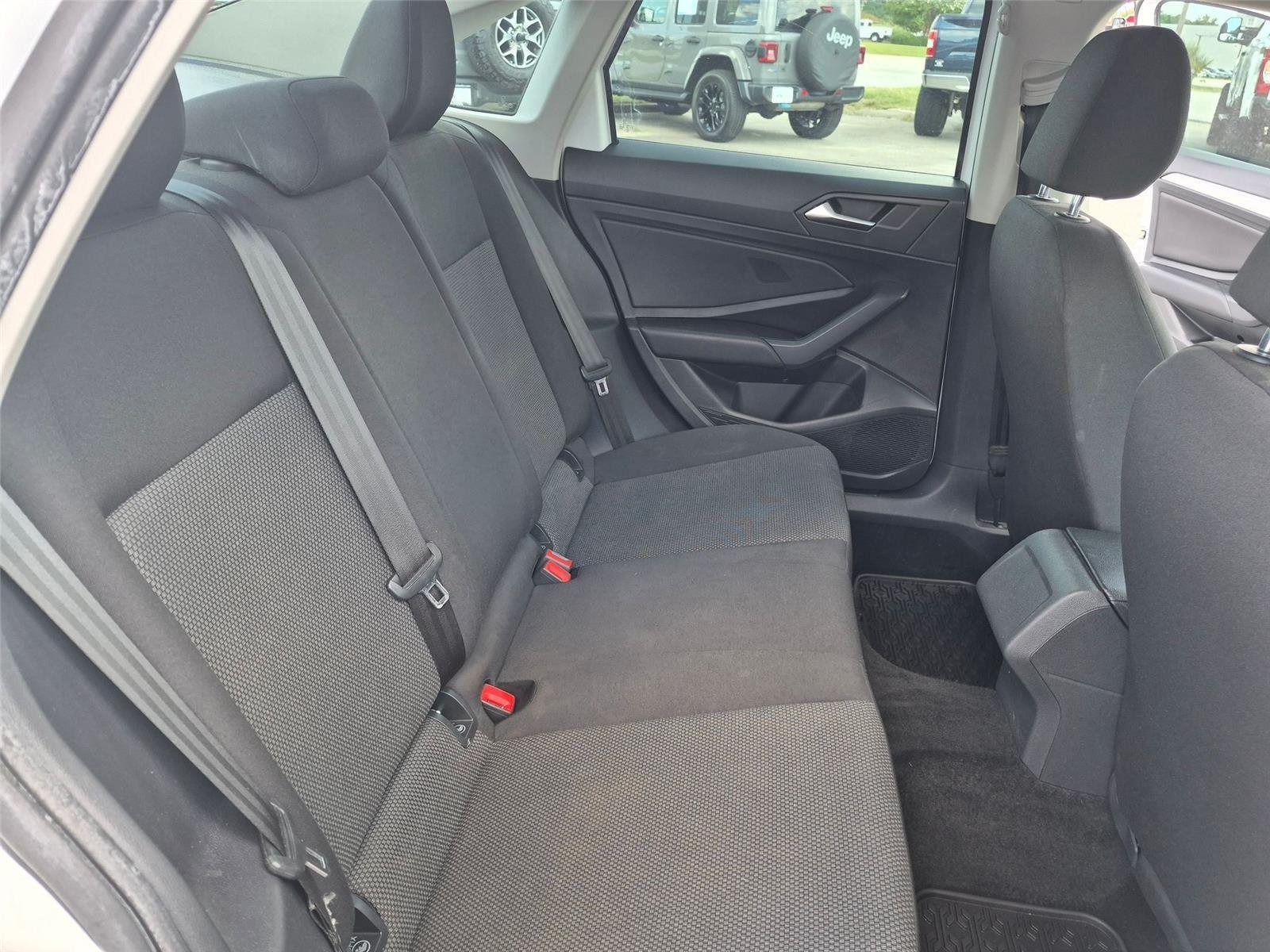 Used 2019 Pure White Volkswagen S image 28